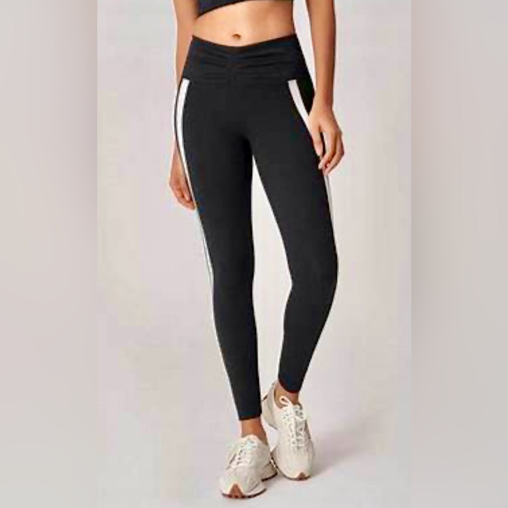 New Balance X Bandier “ Move Her World” ultra HR /High-Waist Athletic Leggings